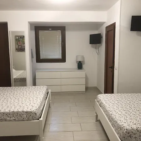 Villaggio Silvia * 卡斯特拉巴特
