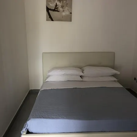 Villaggio Silvia 卡斯特拉巴特